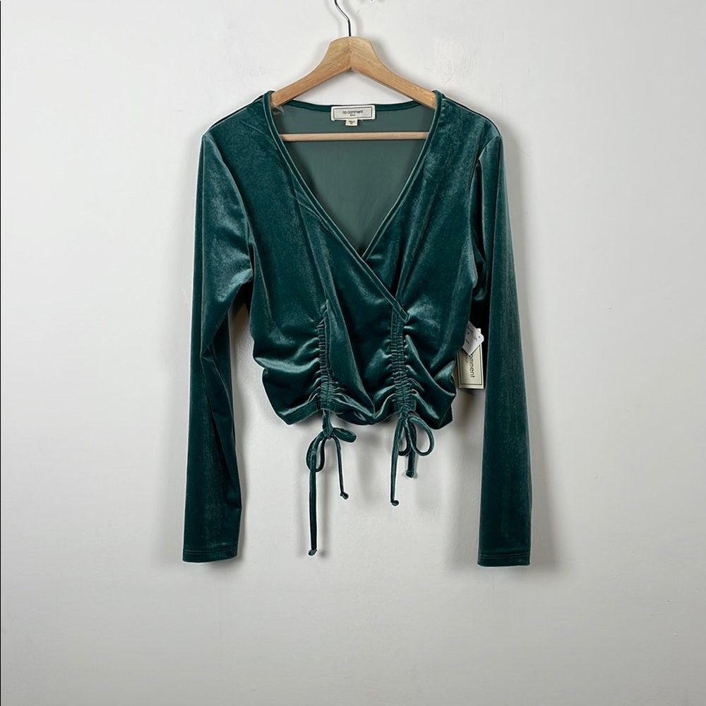 No Comment Junior XL Emerald Green Velvet Long Sleeve Babydoll Crop V Neck Top